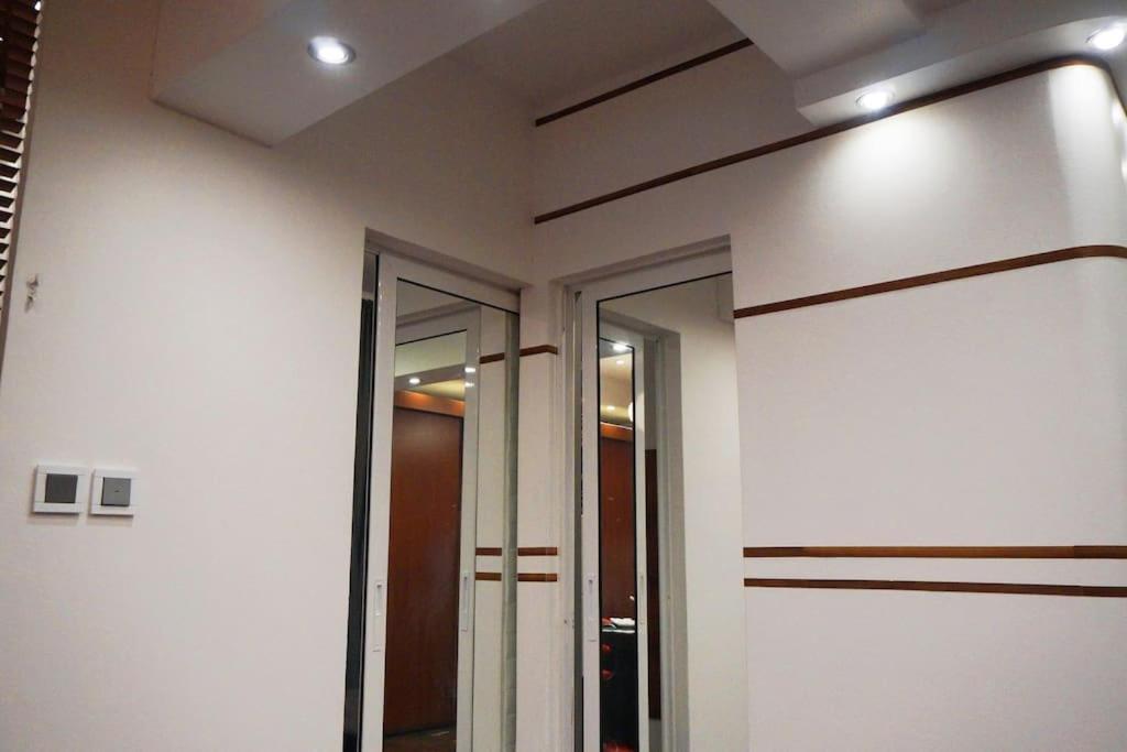 Sofia Zen - On Metro, Ultra Fast Wi-Fi Apartment Exterior photo