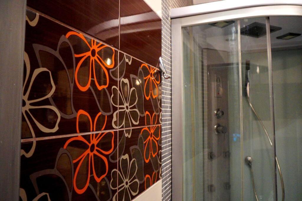 Sofia Zen - On Metro, Ultra Fast Wi-Fi Apartment Exterior photo
